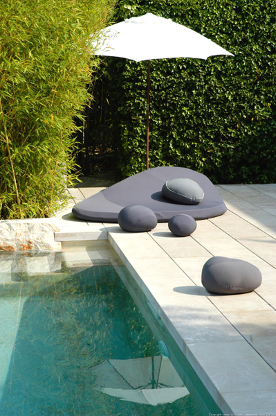 Illustration for article titled Livingstones Are Surrealistic Soft Rock Pillows